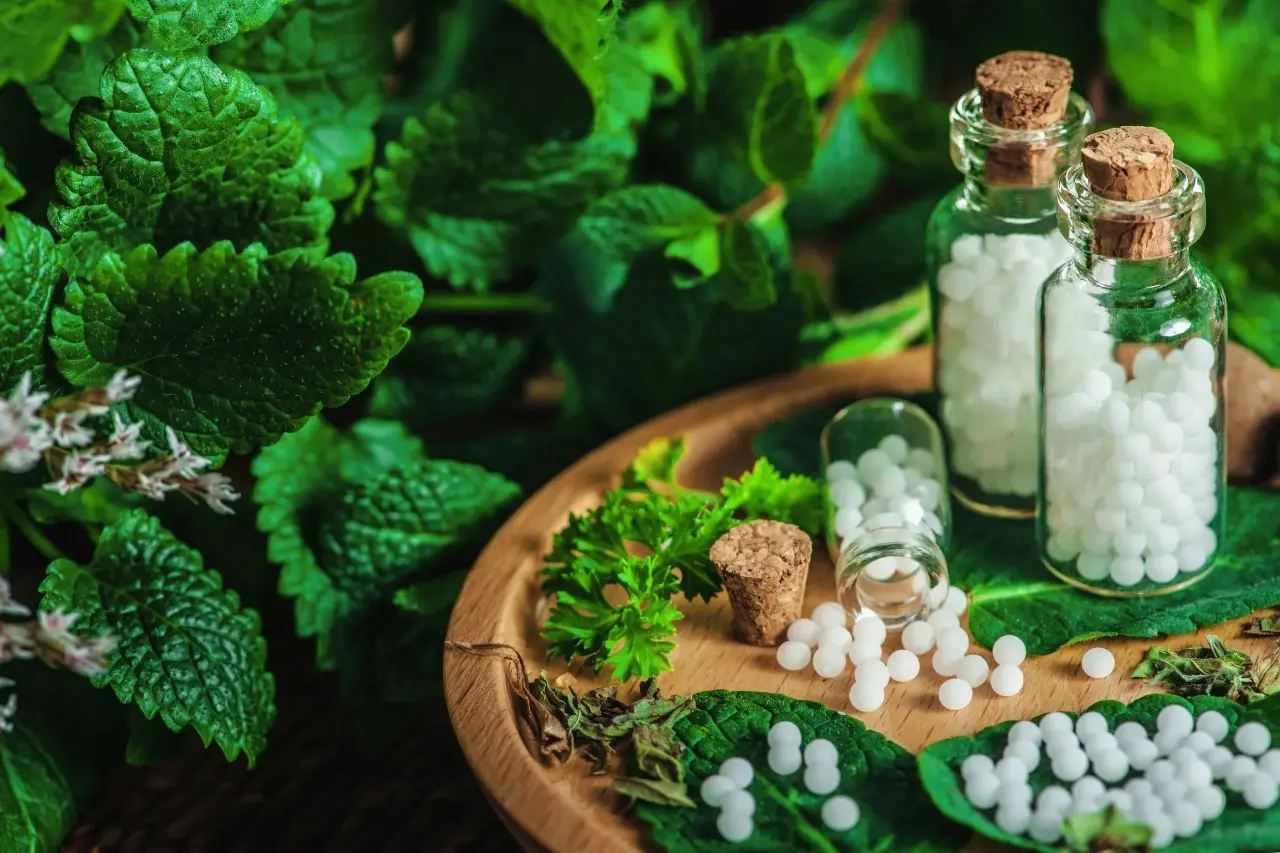 Homoeopathic globules and fresh herbs